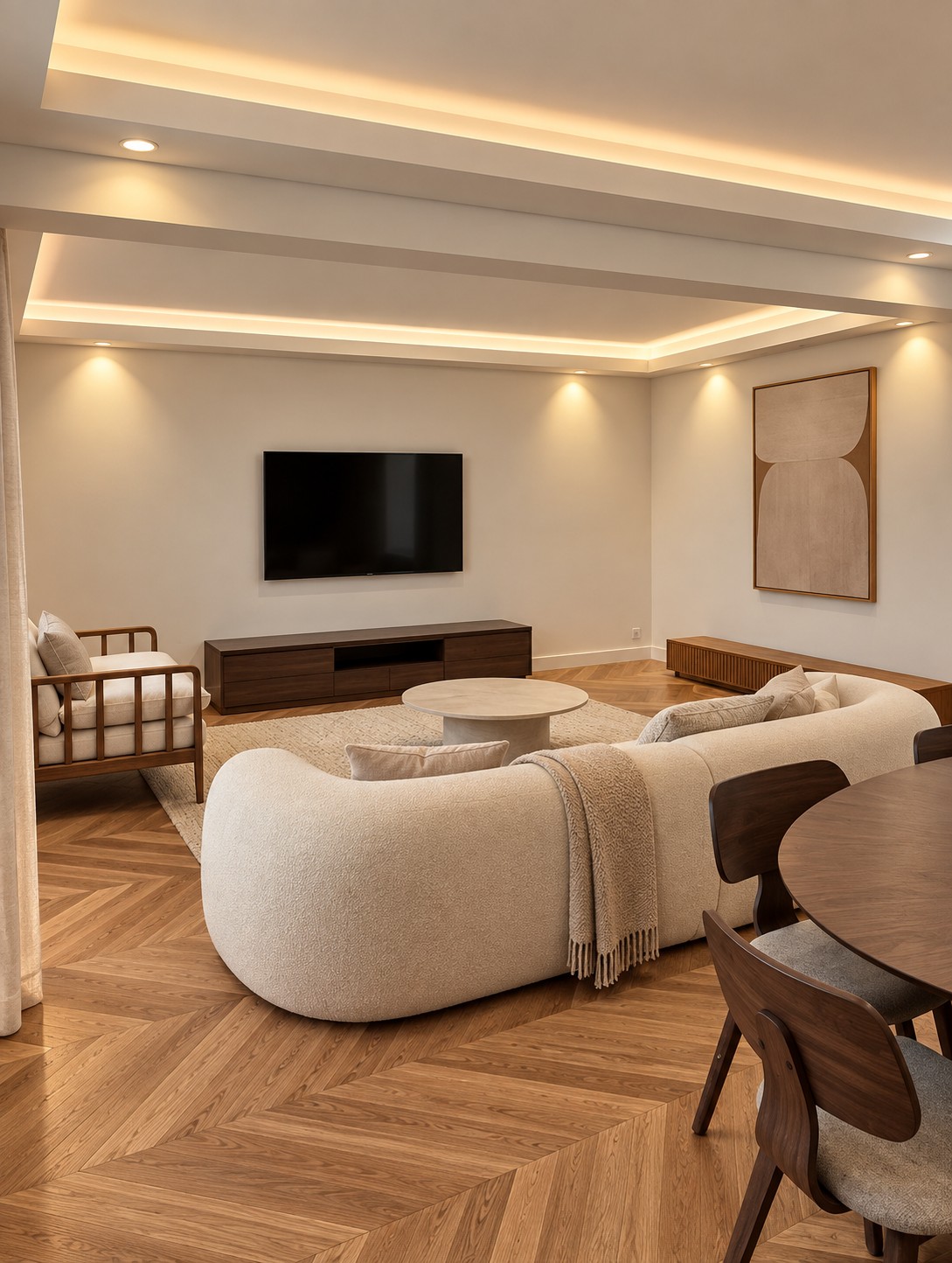 Point de Hongrie posé, éclairage en gorge, menuiseries laquées : l'appartement est prêt à vivre.