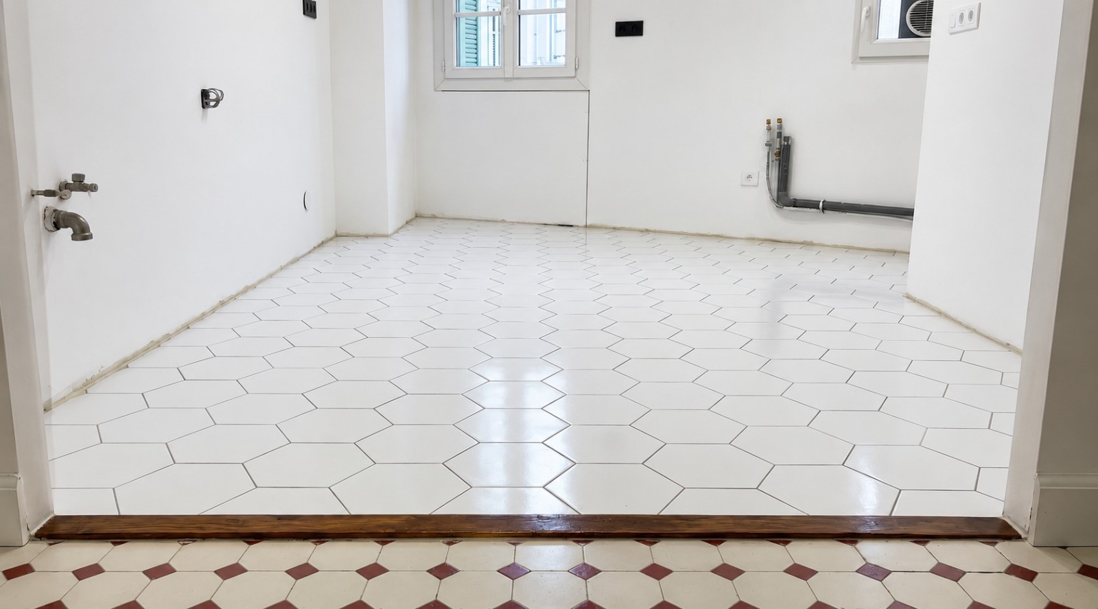 Sol en tomettes hexagonales — Appartement, Nice